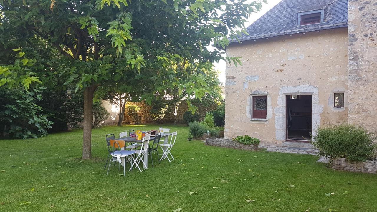 Manoir De La Croix Verte Le Bailleul Exterior photo